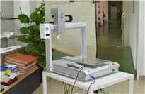 <b>自動點膠機，點膠機在芯片封裝行業中的應用</b>