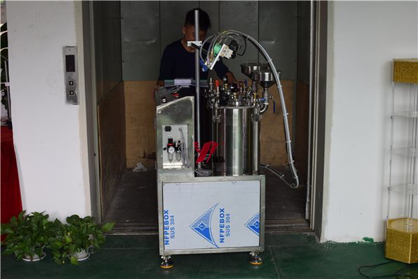 洗衣機線路板灌膠機