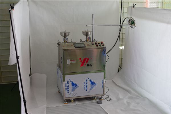 專業半自動灌膠機